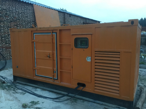 寿宁发电机组长期使用中，电缆线的敷设路径有哪些要求？